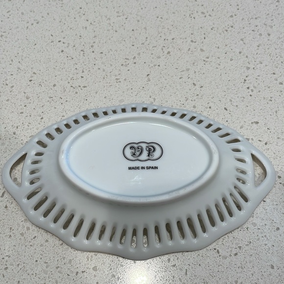 Fine porcelain jewelry tray. - Picture 2 of 4